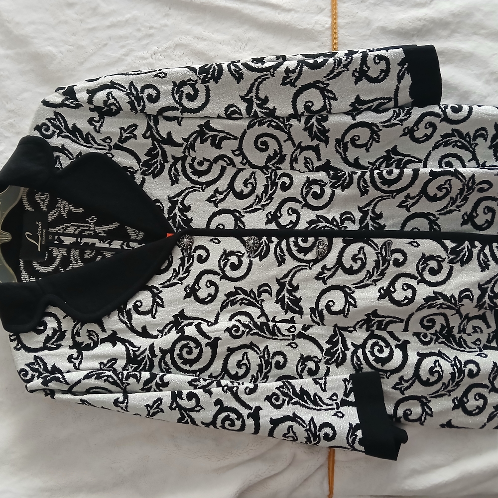 Elegant Black and White Patterned Women's Jacket